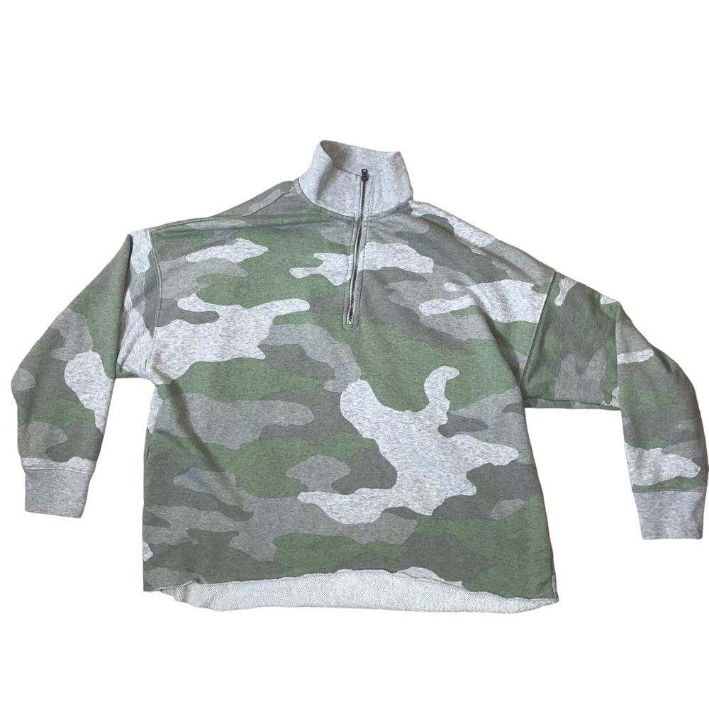 Aerie Quarter Zip Sweatshirt Camo Size Small cropped long sleeve in EUC